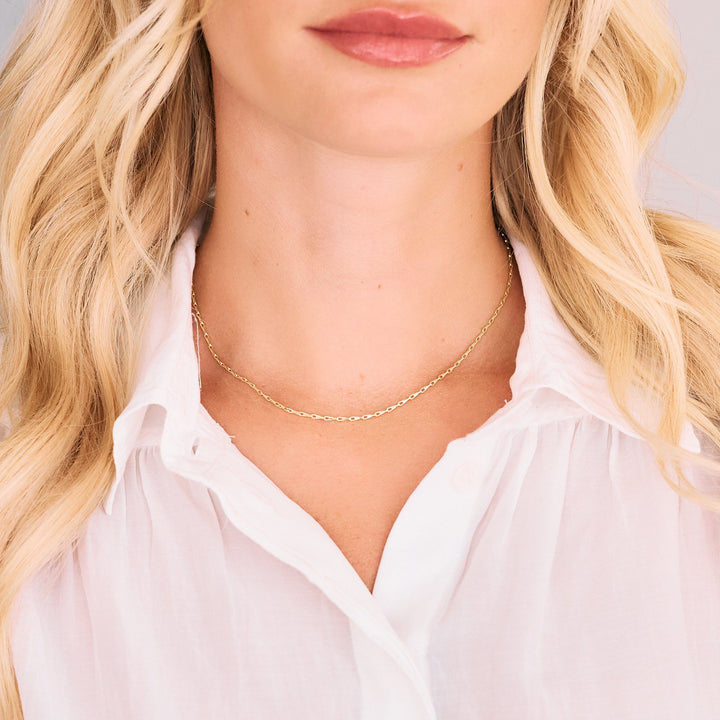 gold chain on women&